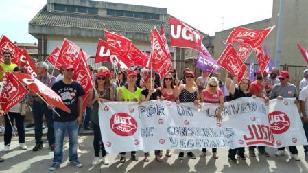 CC OO y UGT cifran en el 85% seguimiento de la huelga en conservas vegetales