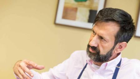 Luis Encinas: “El uso de la vacuna experimental del ébola es esperanzador”