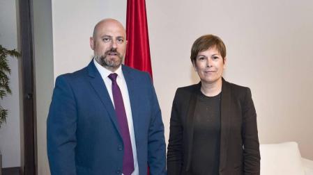 Arasti aborda con Barkos la ley de Estabilidad Presupuestaria
