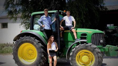 De intercambio y en tractor en Orkoien