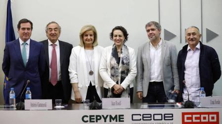 Sindicatos y patronal firman el acuerdo para subir los salarios hasta 2020