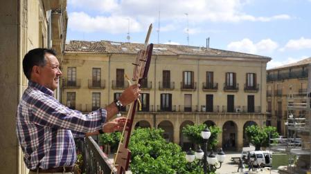 Los tafalleses deciden que sea Cruz Roja la que lance el cohete de fiestas