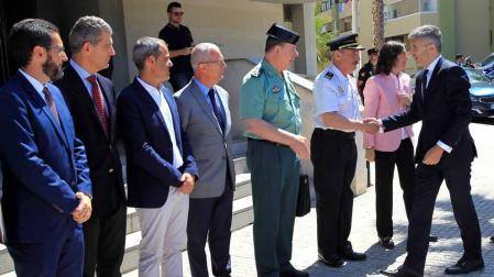 Marlaska promete en Cádiz más recursos para investigar el patrimonio de los 'narcos'