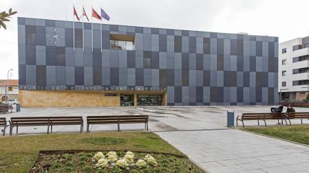 Empleados municipales de Burlada critican que no se cubren las bajas