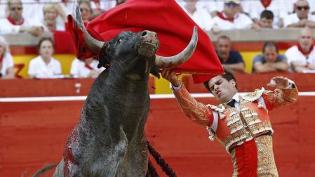 Una fea, escurrida y desabrida "miurada" desluce la tarde del "Pobre de mí"