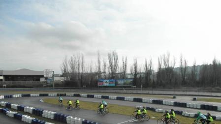 Policías municipales se forman para patrullar en bicicleta