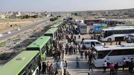 Más de 20.000 civiles huyen de zonas del Estado Islámico en el sur de Siria