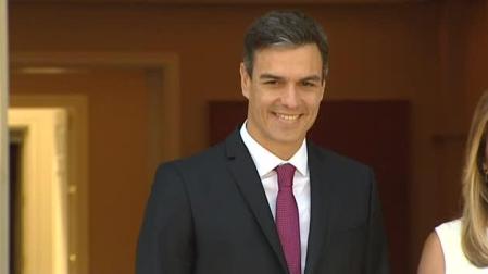 Pedro Sánchez recibe a Susana Díaz en la Moncloa