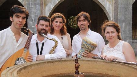 Zorongo musicaliza los espacios de la Colegiata de Roncesvalles