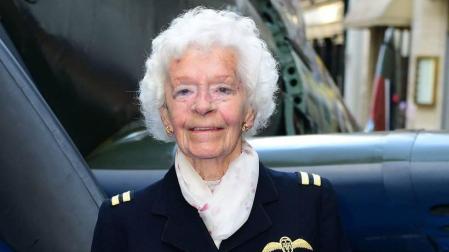 Muere la última mujer piloto de la II Guerra Mundial en el Reino Unido
