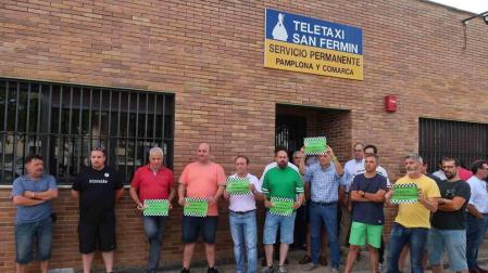 Seguimiento "total" del paro del taxi en Navarra en apoyo al sector de Barcelona