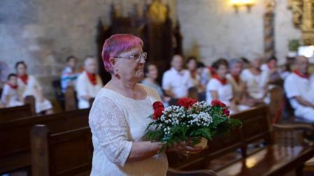 Puente la Reina puso fin a sus fiestas este domingo con un homenaje a todas las mujeres de la localidad. Los más pequeños pudieron disfrutar de dos tipos de encierros.