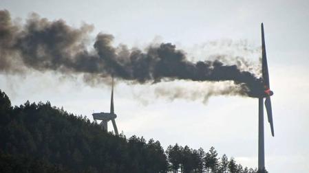 Se incendia un aerogenerador del parque eólico de Aguilar de Codés