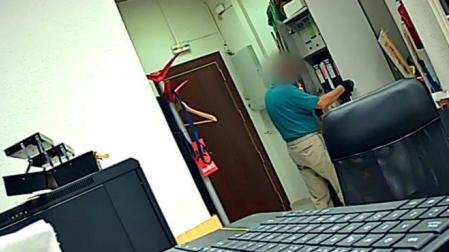 Detenidos dos jubilados por robar en 30 oficinas porque no les llegaba la pensión