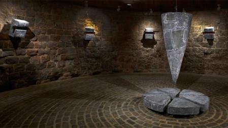 La Ciudadela acoge la exposición escultórica 'Grietas', de Iñaki Olazabal