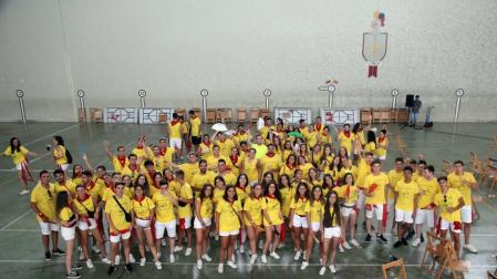 La juventud de Fustiñana se 'come' la fiesta