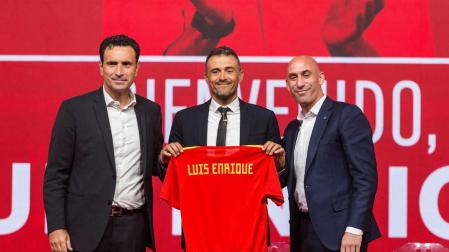 Luis Enrique: "No he tenido nunca ningún problema con ningún futbolista"