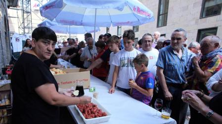Brindis de pólvora por los 30 años del Restaurante Zaldiko