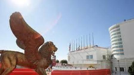 La Mostra premia al director chino Zhang Yimou por su contribución al cine