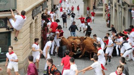 Contusión en la cabeza de un joven en el encierro de Estella