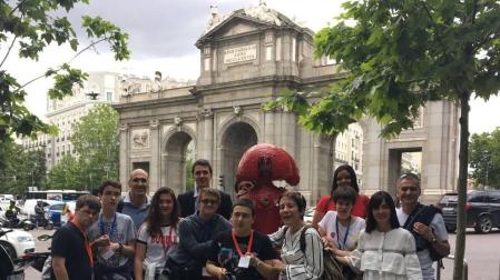 El viaje de fin de curso más especial para ocho alumnos de Teresianas