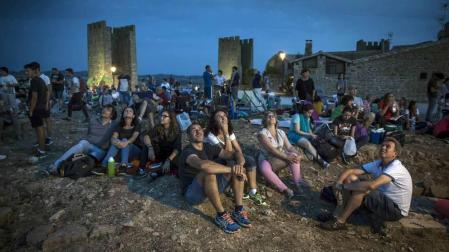 Cuatro autobuses fueron desde Pamplona para la observación organizada por el Planetario y Astronavarra