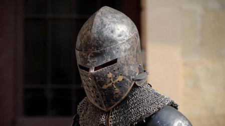 Olite se engalana por su feria medieval