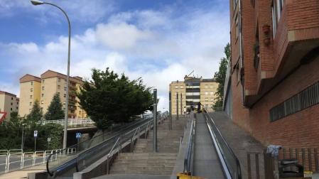 Las rampas mecánicas de Azpilagaña, de nuevo averiadas