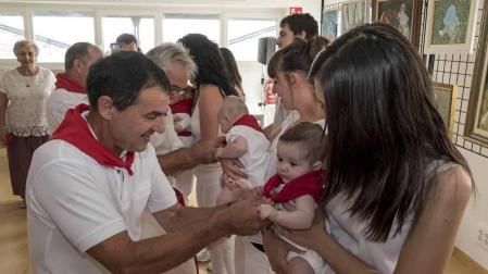 Esta localidad de Tierra Estella celebró este martes, 14 de agosto, su primer día de fiestas, que arrancaron con el lanzamiento del cohete.
