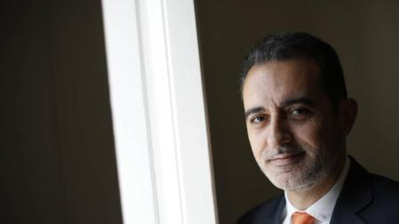 Un profesor de la UN galardonado por la enseñanza en la comunicación política
