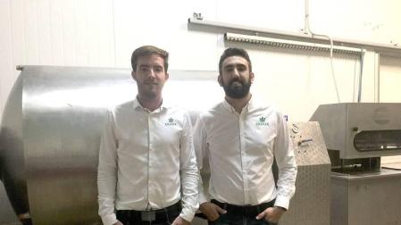 Dos jóvenes arquitectos y emprendedores navarros en México