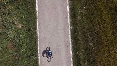 El piloto Alfonso Meléndez propone un acercamiento a distintas disciplinas deportivas desde el aire, con protagonistas como Carlota Ciganda o Aimar Olaizola