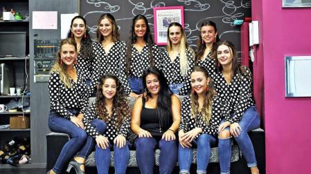 La invitación de las jóvenes flamencas