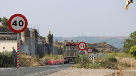 Preocupación entre los conductores por el estado del puente de Lerín