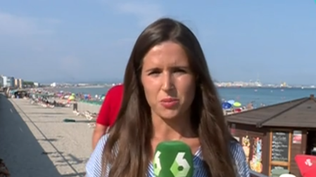 Una reportera de La Sexta, acosada en un directo de 'Más vale tarde'