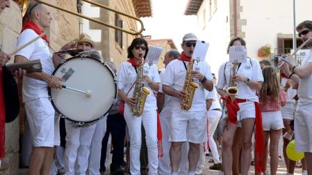 Imágenes del cohete de las fiestas de Barásoain 2018