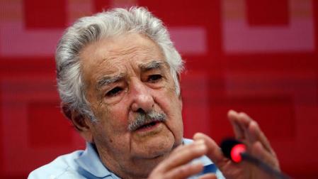José Mujica alerta del "holocausto ecológico" de la sociedad de consumo