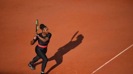 El traje postparto de Serena Williams enfada a Roland Garros