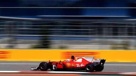 Ferrari impresiona con pole de Vettel