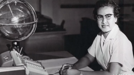 Katherine Johnson, la mujer que ayudó a llevar al hombre a la Luna, cumple cien años