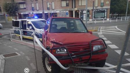Denunciado en Pamplona por conducir ebria y chocar contra unas vallas protectoras