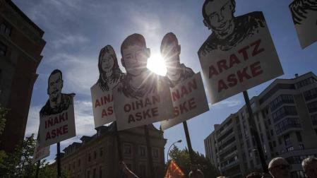 Miles de personas en la manifestación contra la sentencia del 'caso Alsasua'