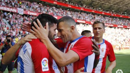 El Sporting resuelve en la segunda parte