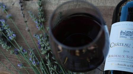 Entre el vino y la lavanda