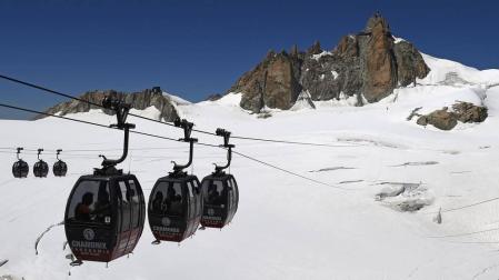 La avería obligó a a pasar la noche en el interior del teleférico a 33 personas
