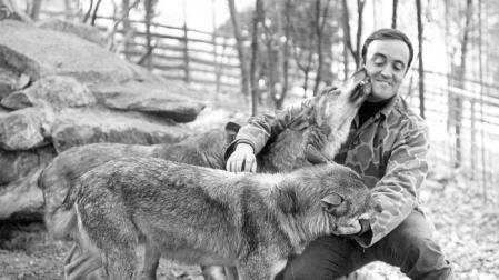Un encuentro con un lobo marcó la trayectoria de Félix Rodríguez de la Fuente