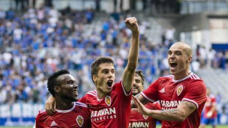 El Málaga sigue firme en el liderato y el Zaragoza brilla en el Tartiere