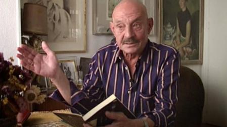 La Biblioteca Nacional recibe el archivo personal del poeta José Hierro