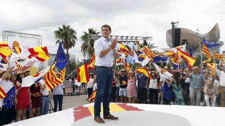 Rivera, a Sánchez: "No anteponga el sillón a los intereses de España"