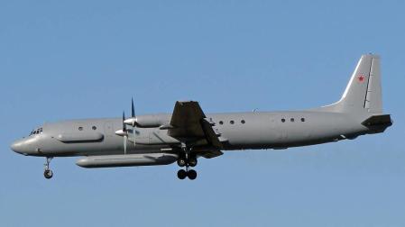 Un avión ruso con 14 militares a bordo desaparece en el Mediterráneo